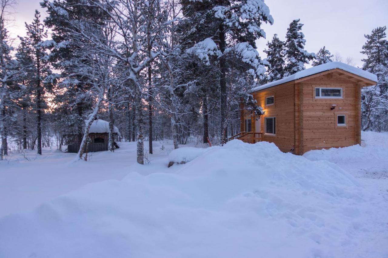 Hirsi - The White Blue Wilderness Lodge Kaamanen ภายนอก รูปภาพ